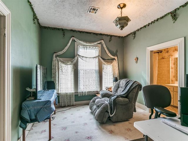 506 S Evans Avenue, El Reno, OK 73036