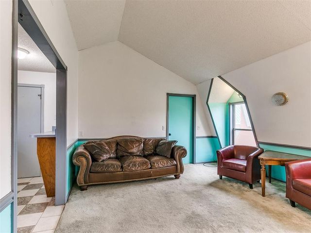506 S Evans Avenue, El Reno, OK 73036
