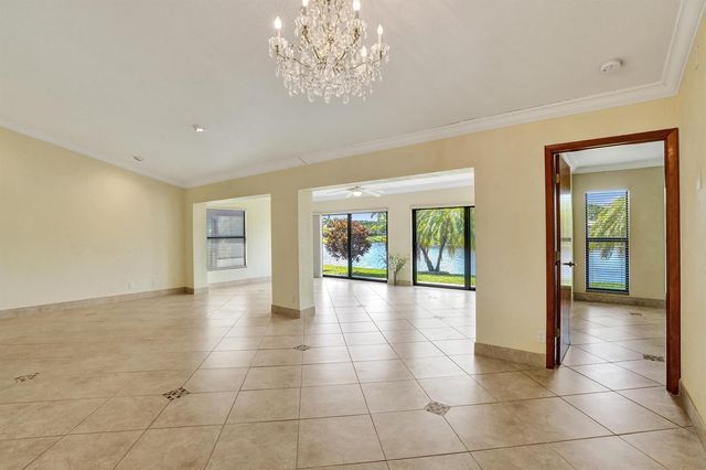 2105 SW 17th Circle, Deerfield Beach, FL 33442