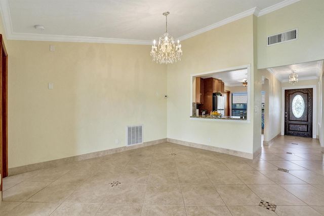 2105 SW 17th Circle, Deerfield Beach, FL 33442