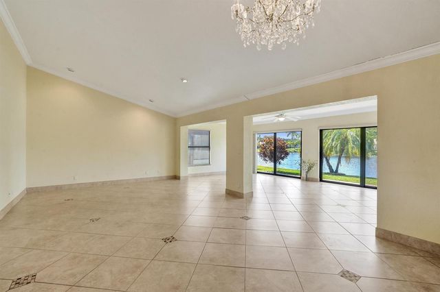 2105 SW 17th Circle, Deerfield Beach, FL 33442