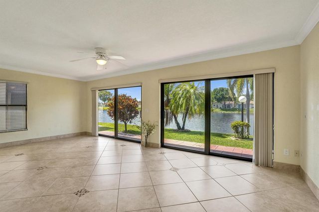 2105 SW 17th Circle, Deerfield Beach, FL 33442