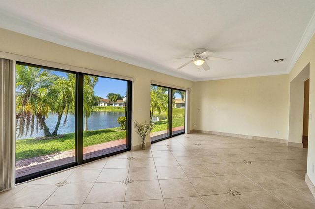 2105 SW 17th Circle, Deerfield Beach, FL 33442