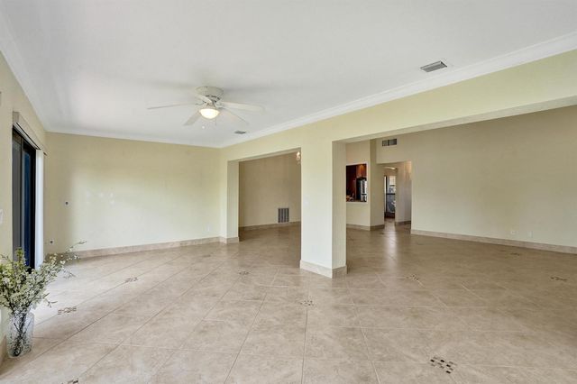 2105 SW 17th Circle, Deerfield Beach, FL 33442