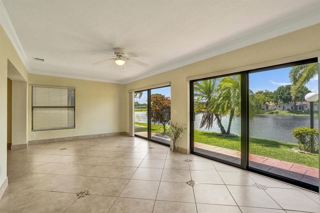 2105 SW 17th Circle, Deerfield Beach, FL 33442