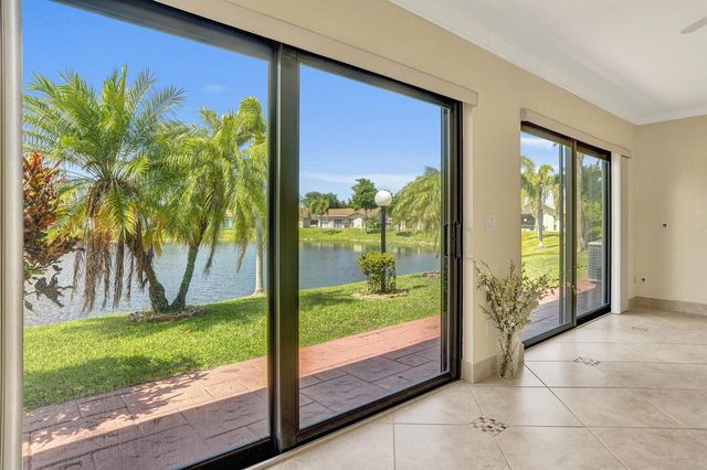 2105 SW 17th Circle, Deerfield Beach, FL 33442