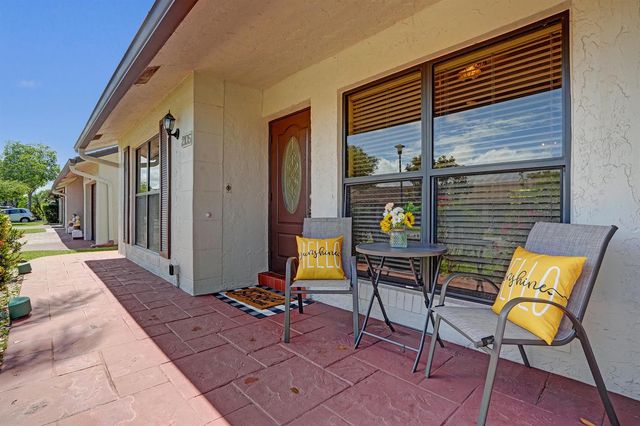 2105 SW 17th Circle, Deerfield Beach, FL 33442