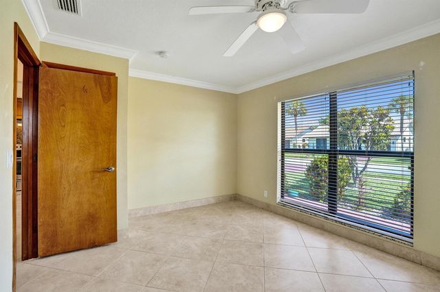2105 SW 17th Circle, Deerfield Beach, FL 33442
