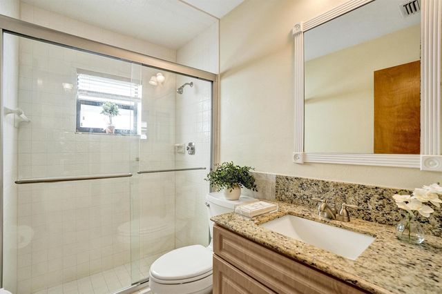 2105 SW 17th Circle, Deerfield Beach, FL 33442