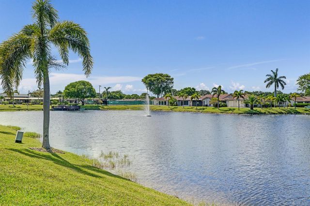 2105 SW 17th Circle, Deerfield Beach, FL 33442