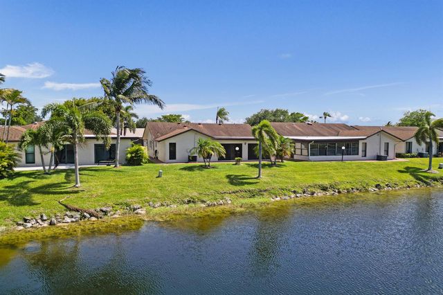 2105 SW 17th Circle, Deerfield Beach, FL 33442