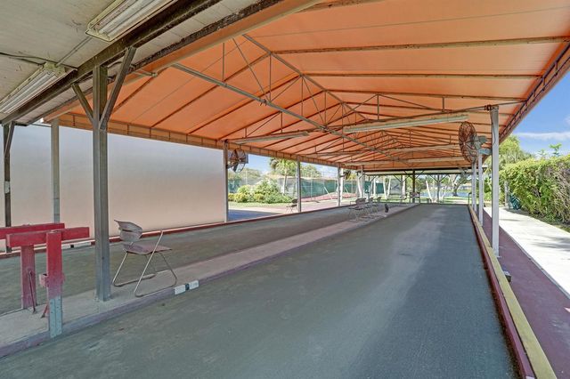 2105 SW 17th Circle, Deerfield Beach, FL 33442