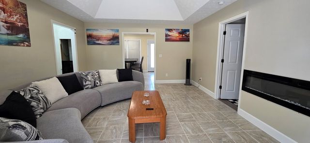 225 Lee Road 0960, Smiths Station, AL 36877