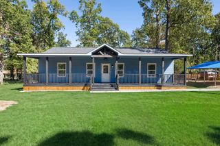 194 Pine Needle St, Onalaska, TX 77360