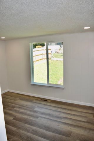 216 W Walden Circle, Soddy Daisy, TN 37379