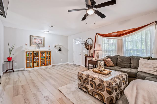 131 Price Ln., Andrews, SC 29510