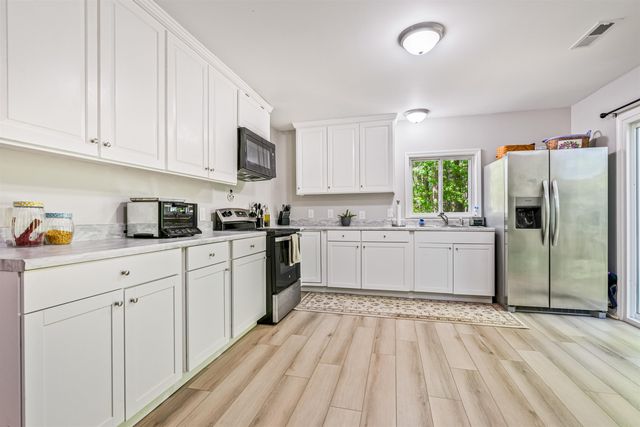 131 Price Ln., Andrews, SC 29510