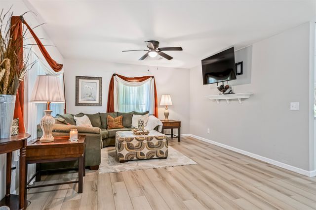 131 Price Ln., Andrews, SC 29510