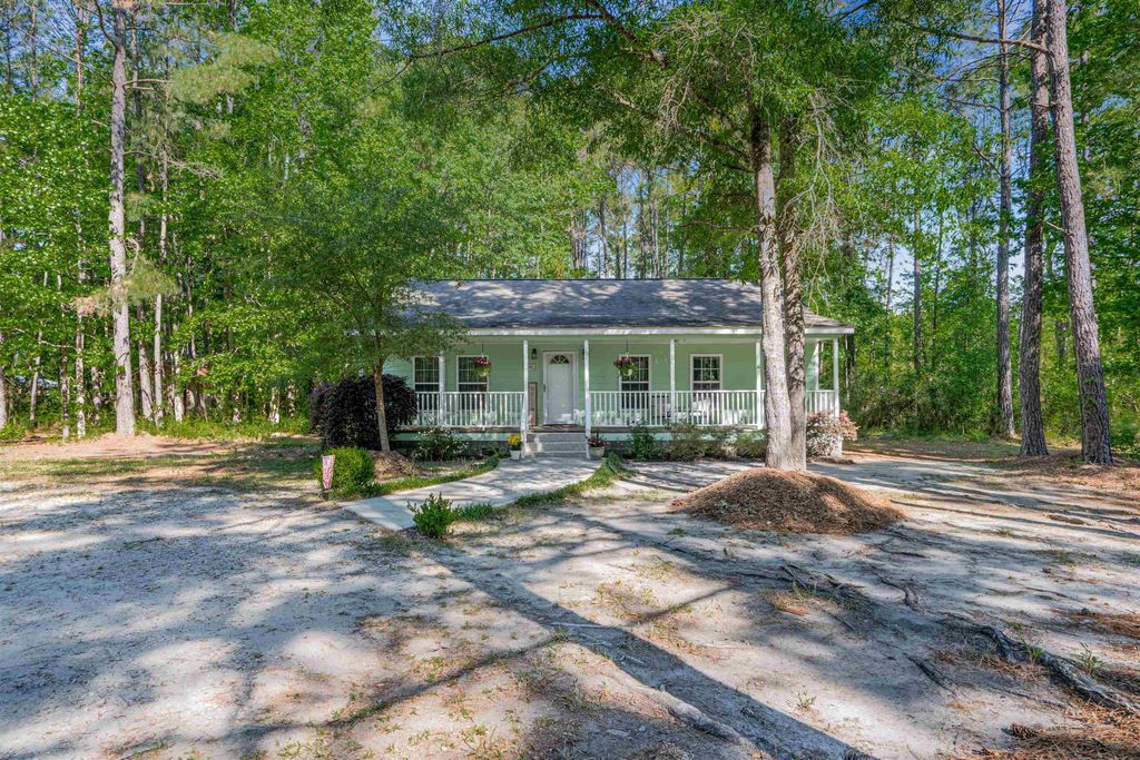 131 Price Ln., Andrews, SC 29510
