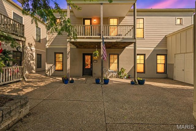 3414 E Lime Kiln A, St Charles, MO 63301
