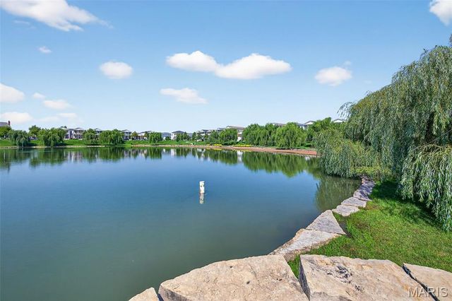 3414 E Lime Kiln A, St Charles, MO 63301