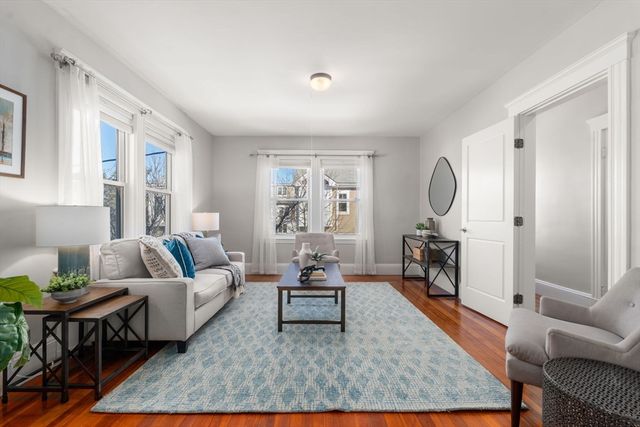 126 Harvey St 2, Cambridge, MA 02140