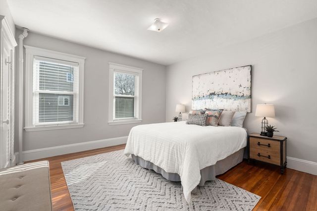 126 Harvey St 2, Cambridge, MA 02140