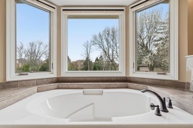 6190 Deeside Drive, Dublin, OH 43017