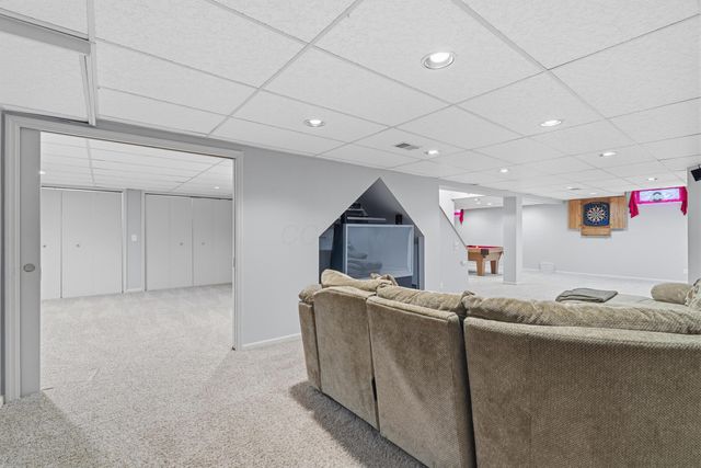 6190 Deeside Drive, Dublin, OH 43017