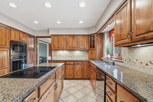 6190 Deeside Drive, Dublin, OH 43017