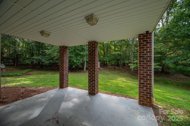 131 Creekside Drive, Shelby, NC 28152