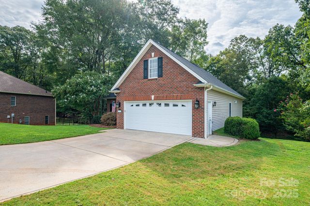 131 Creekside Drive, Shelby, NC 28152