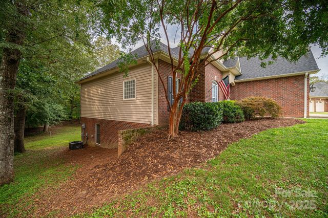 131 Creekside Drive, Shelby, NC 28152