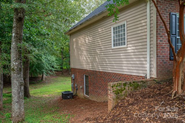 131 Creekside Drive, Shelby, NC 28152