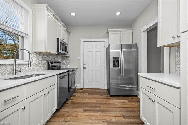 229 Woodview AVE, Norfolk, VA 23505