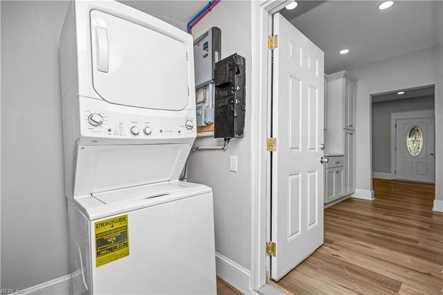 229 Woodview AVE, Norfolk, VA 23505