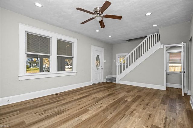 229 Woodview AVE, Norfolk, VA 23505