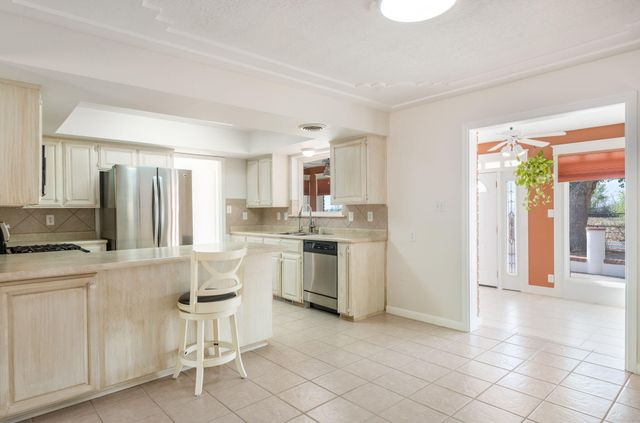 38 Sunset Drive, Belen, NM 87002