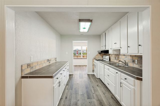 417 Marengo Street, Cleburne, TX 76033