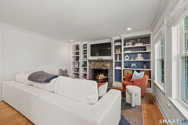16 Dale Drive, Greenwich, CT 06831