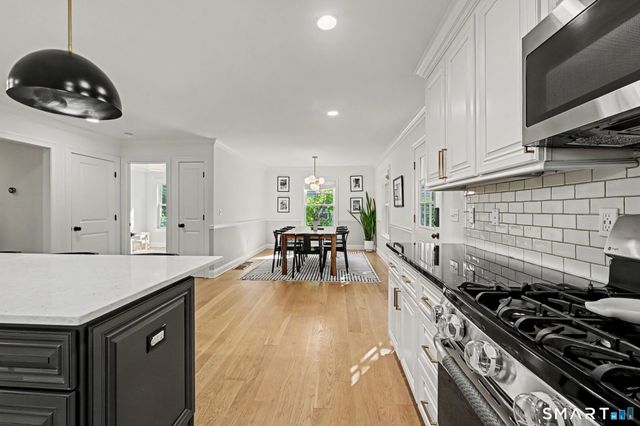 16 Dale Drive, Greenwich, CT 06831