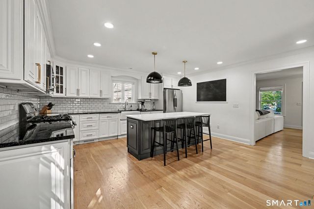 16 Dale Drive, Greenwich, CT 06831
