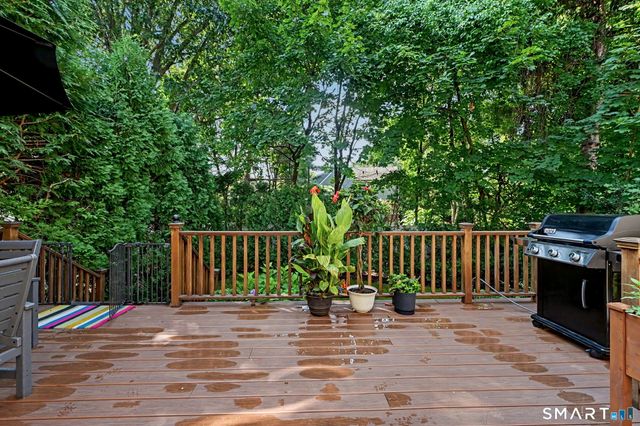 16 Dale Drive, Greenwich, CT 06831