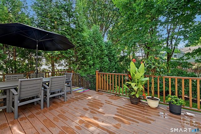 16 Dale Drive, Greenwich, CT 06831