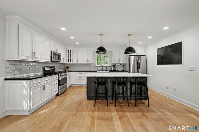16 Dale Drive, Greenwich, CT 06831