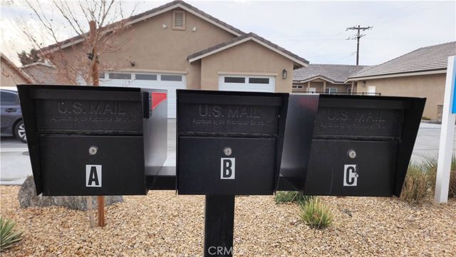 20125 Zuni, Apple Valley, CA 92307