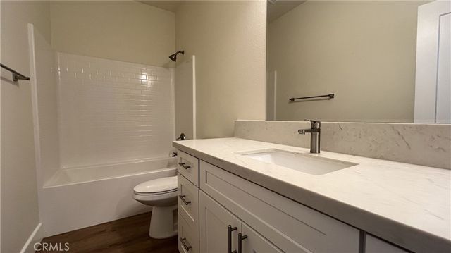 20125 Zuni, Apple Valley, CA 92307