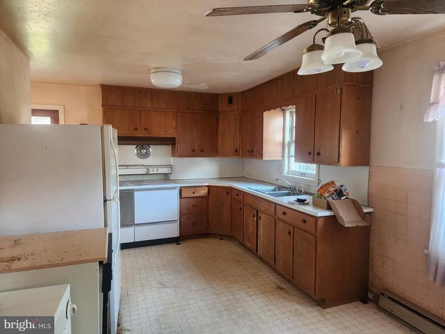 465 LINCOLN AVE, Ephrata, PA 17522
