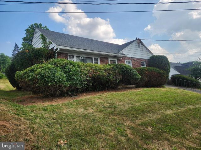 465 LINCOLN AVE, Ephrata, PA 17522