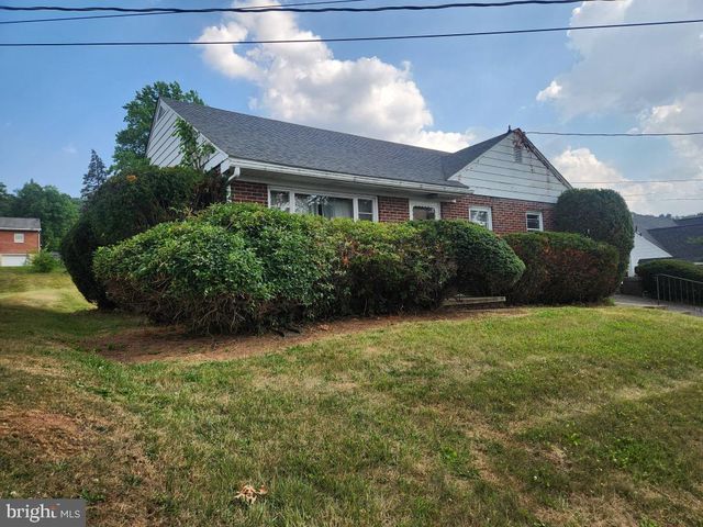 465 LINCOLN AVE, Ephrata, PA 17522